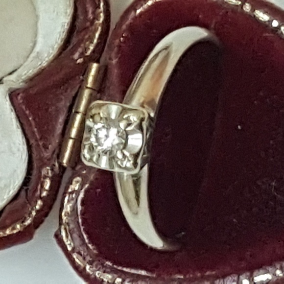 Antique 14k W/G .23ct Diamond Engagement Ring - Picture 5 of 8